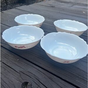 4 acropal vintage floral cereal bowls. Made in France
